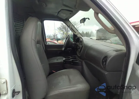 2008 Ford E-250 Recreational/Commercial z USA, uszkodzony, nr VIN 1FTNE24W08DA07780